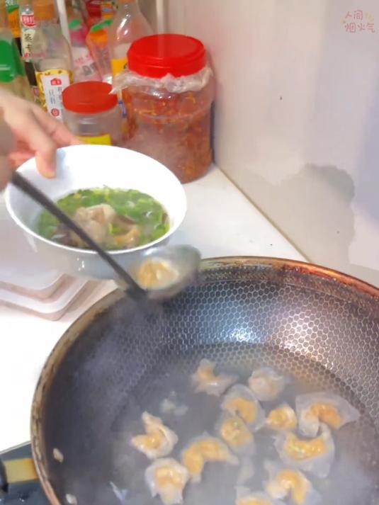 福建特色小吃肉燕馄饨总算吃到了好吃鲜美当早餐不错