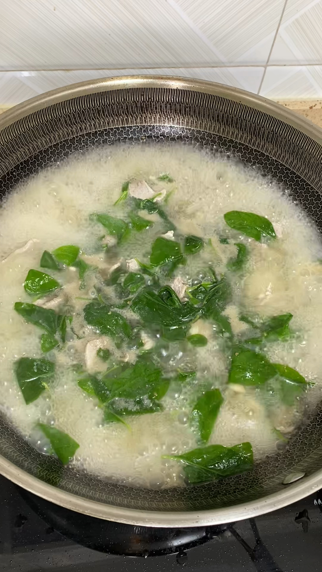 枸杞叶瘦肉汤