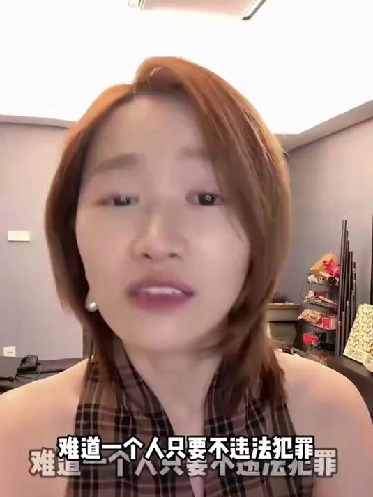 许允真和Lesserafim的翻身之路,她们好像不想走