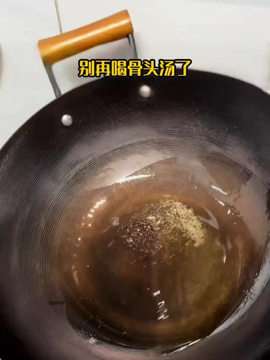 黄芪鲫鱼汤的中医智慧:补气健脾,调和五脏
