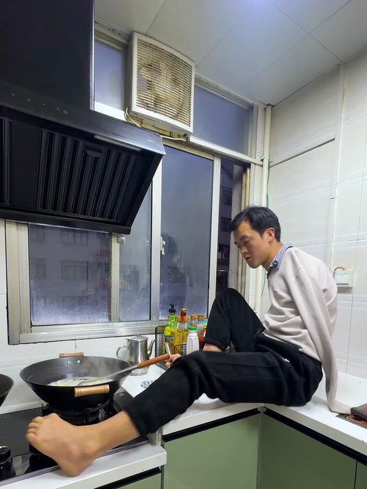 羡慕这幸福的味道,野菜除了多样的吃法外,豆腐还可以这样做着吃