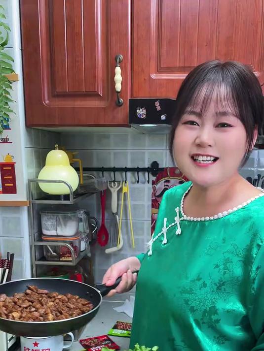 在家吃烤肉烤串，有这个淄博风味烧烤料就够了！