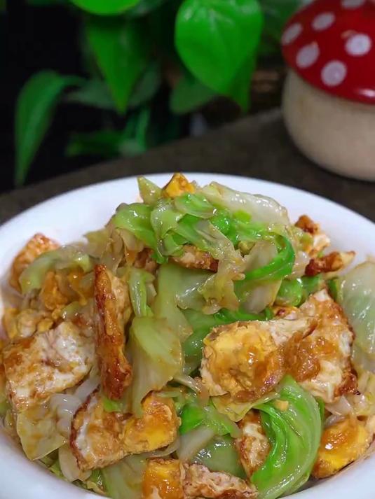 我把晚餐都换成了这个凉拌包菜鸡蛋