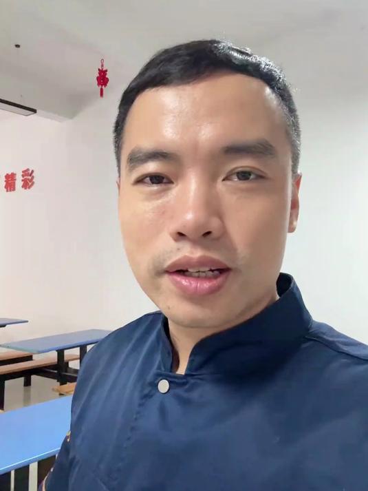 猪脚怎样烧才软糯脱骨,肥而不腻,来看看大锅菜做法