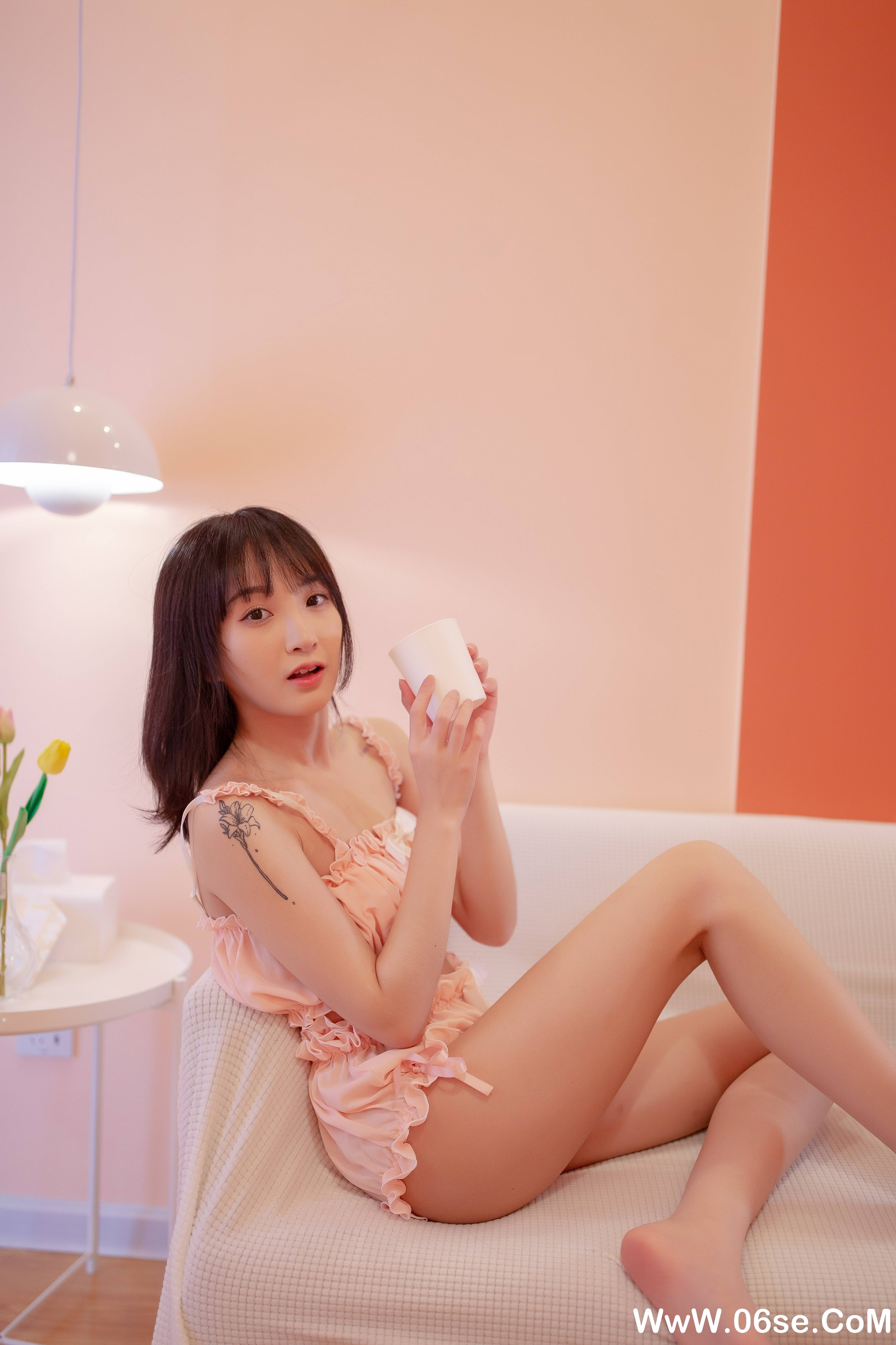 图片[42]-[YALAYI雅拉伊] 2020.09.02 NO.697 落落《女友宅日志》[57P+1P458M]-六色网