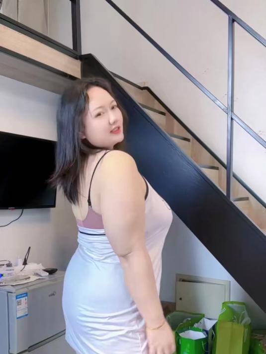 谁家小娇妻这么多肉啊 微胖女生 极品身材