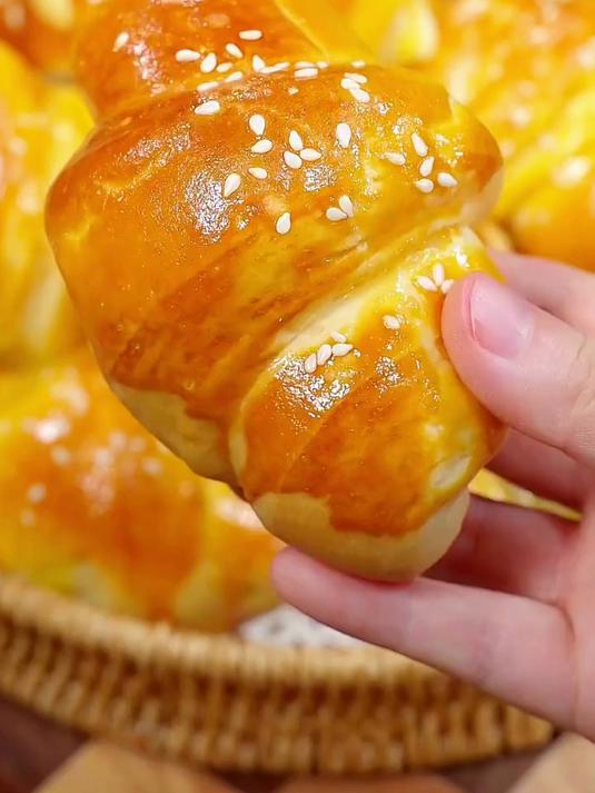 家里有牛奶就能做的10种经典小面包,简单易做,宝宝超爱!