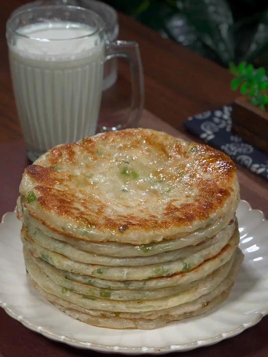 家庭自制老上海葱油饼,这款饼胚超合适?