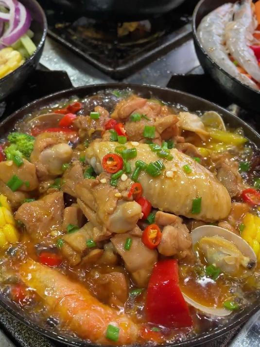 小锅炒鸡米饭,5种口味,特色米饭快餐项目,15一锅就能吃饱