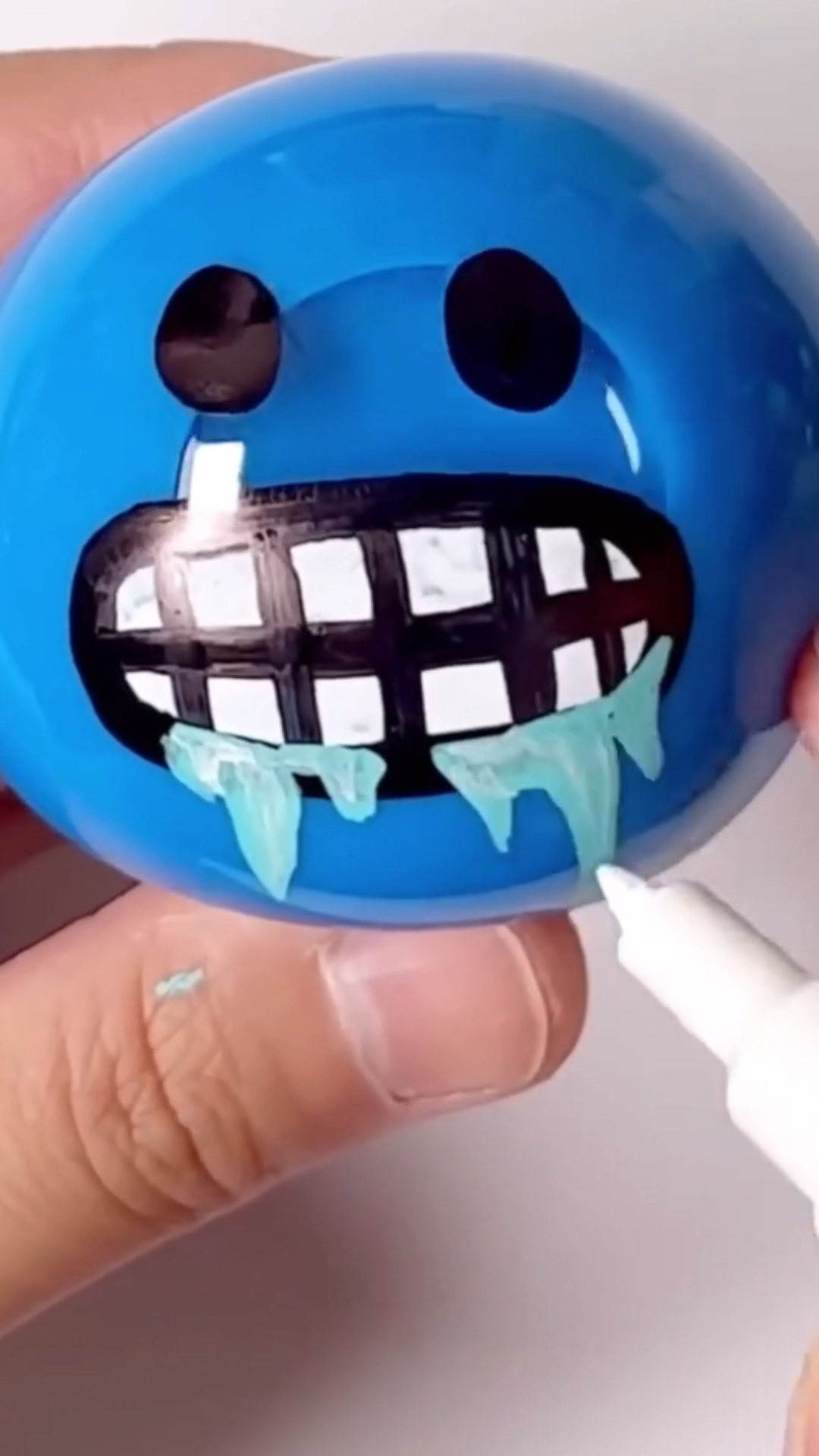 用纳米胶做了表情包!猜猜做的哪个表情包