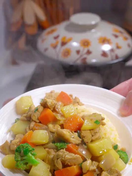 孩子挑食不爱吃饭，你就试试这个咖喱鸡肉饭做法简单