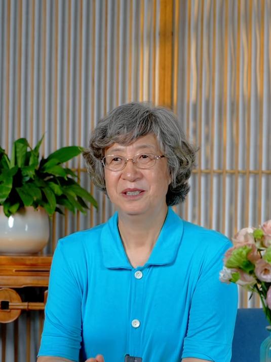 小水萝卜是到菜,萝卜缨子更“可爱”