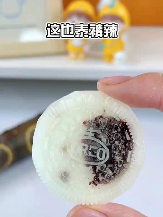 谁懂啊!直接吃出隐藏款奥利奥啦!里面还是巧克力爆浆呢!