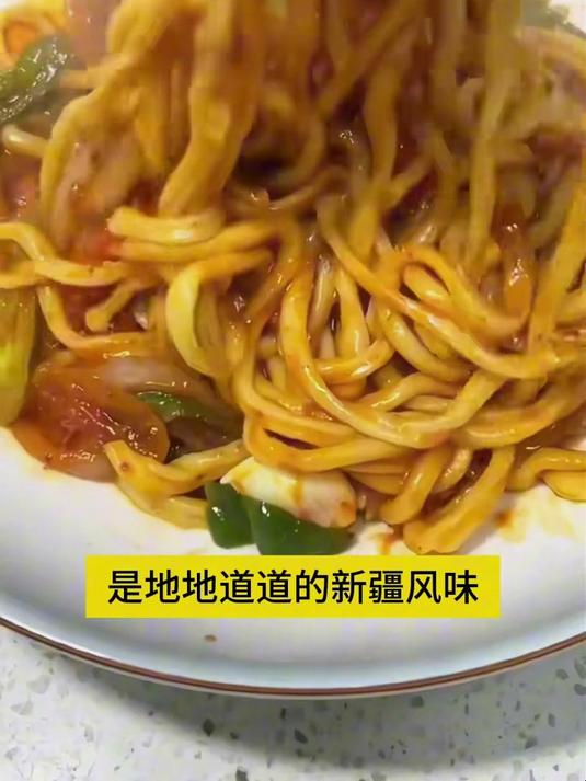 天山雪水灌溉麦香!手工拉条子煮10分钟不坨,儿童都爱的粗粮面