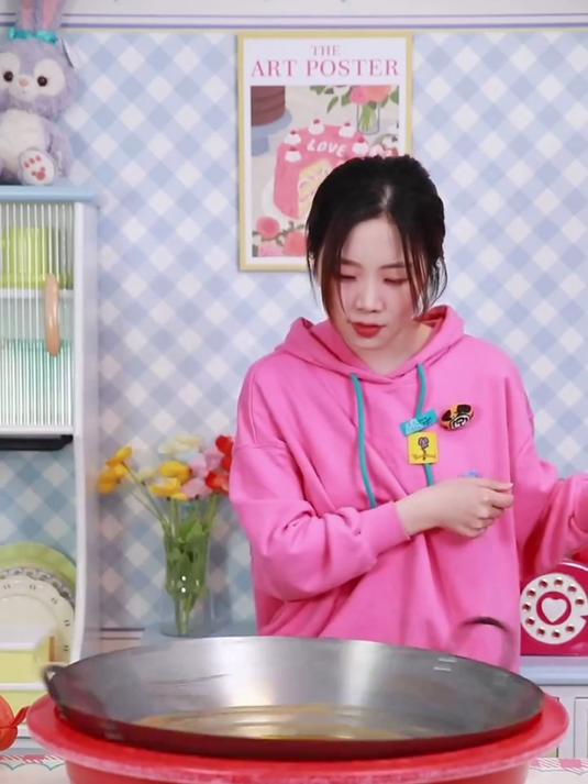 昨天做了龙须酥，今天来挑战一个超大版的！