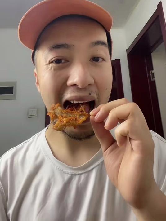 没有一个鸡架能完整地从沈阳离开。中街QQ鸡架