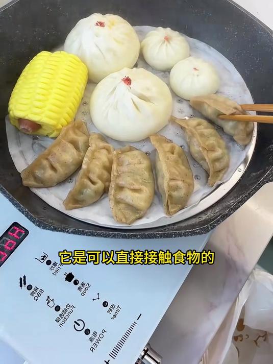 不要再用传统蒸布蒸东西了,不卫生不好清洗。现在都用这种蒸笼纸