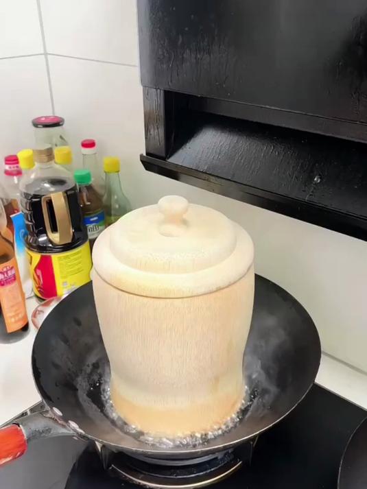 纯手工磨制的竹子蒸饭桶,这才是中国人用的蒸饭工具