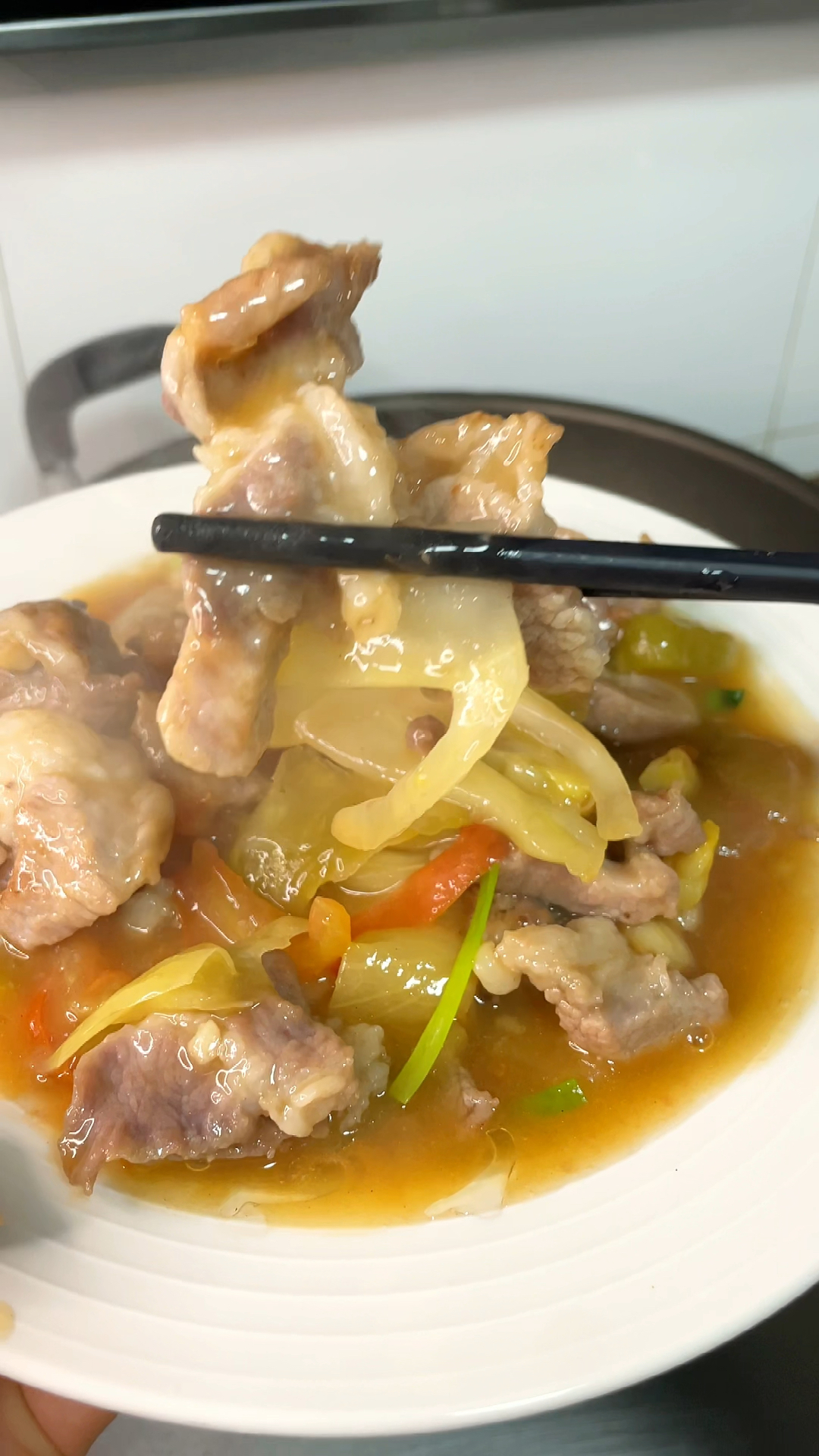 咸菜炒肉片好吃到舔盘 酸爽可口,家常做法简单又美味