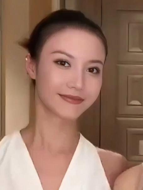 韦世豪妻子被辱骂风波后更新动态,王大雷点赞:我们饺子最棒
