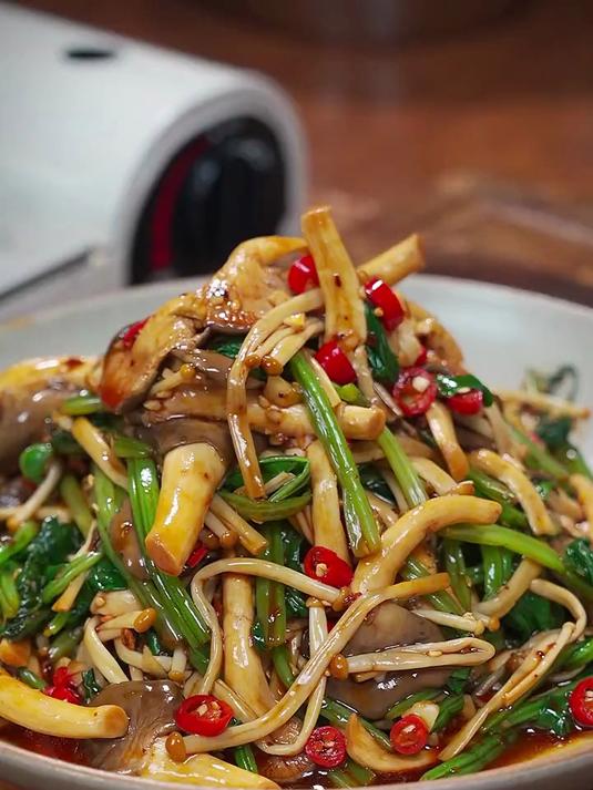 夏天喜欢吃的各种小凉菜，酸辣开胃