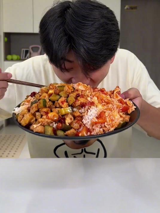 挑战一天只吃低热量食物