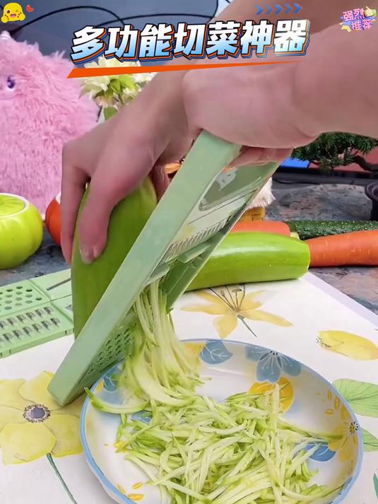 厨房必备一个切菜神器，切出来的菜非常好看美观，还省力气更方便