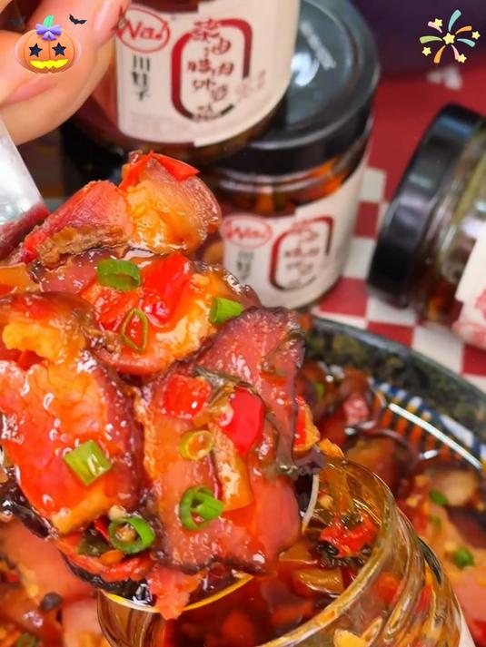 别错过!茶油腊肉外婆菜茶油飘香,爽脆入味超满足!