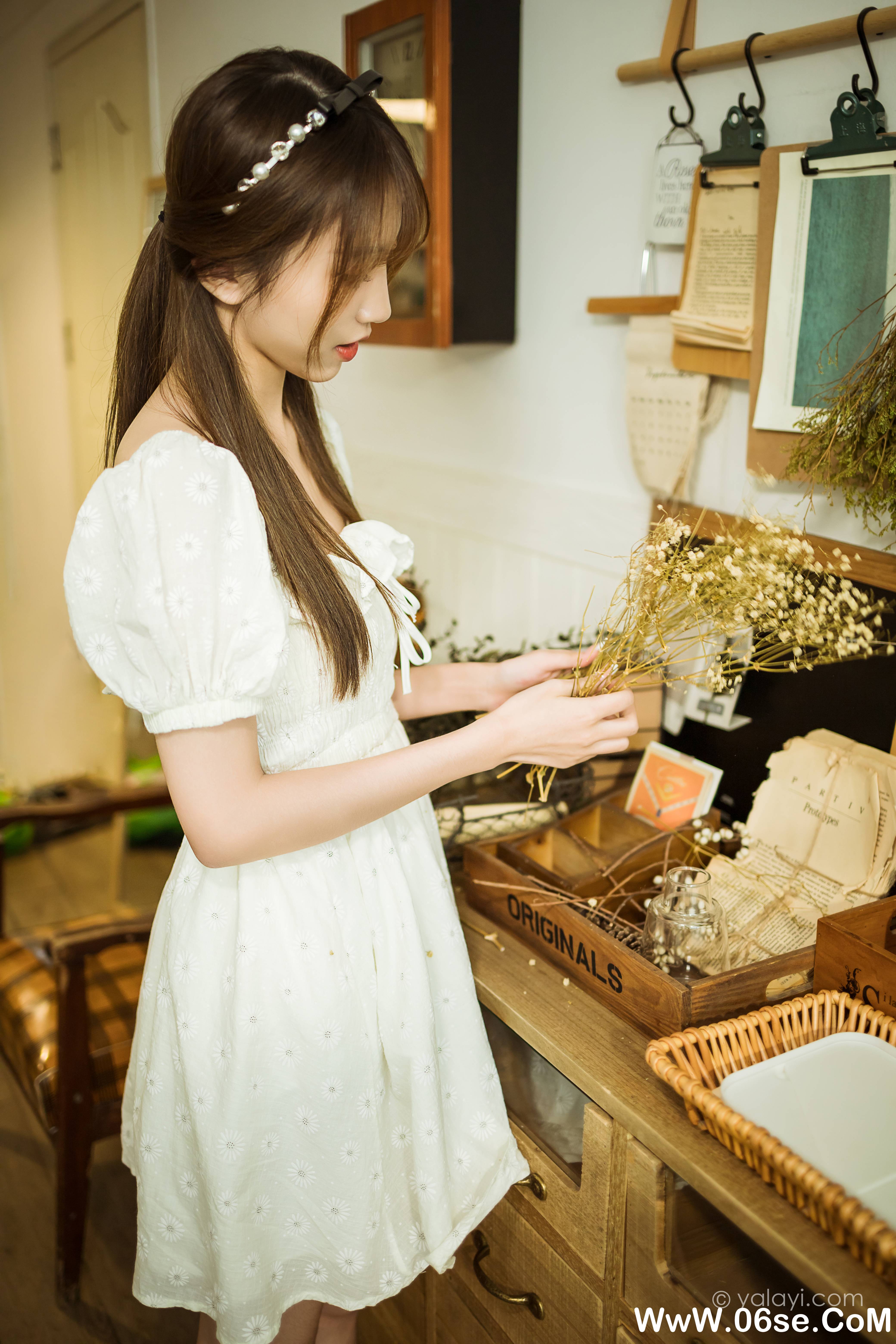 图片[4]-[YALAYI雅拉伊] 2020.11.17 NO.727 小乔《甜美女友爱花艺》[32P+1P398M]-六色网