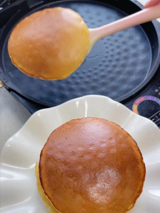 简单又好吃的早餐饼，全程手不沾面不揉面，出锅松软好吃又香甜