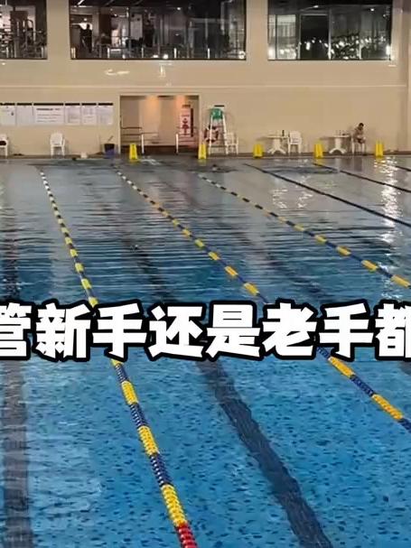 蓝飞鱼游泳馆周年庆活动 69就可以游三次 力度真的可以2