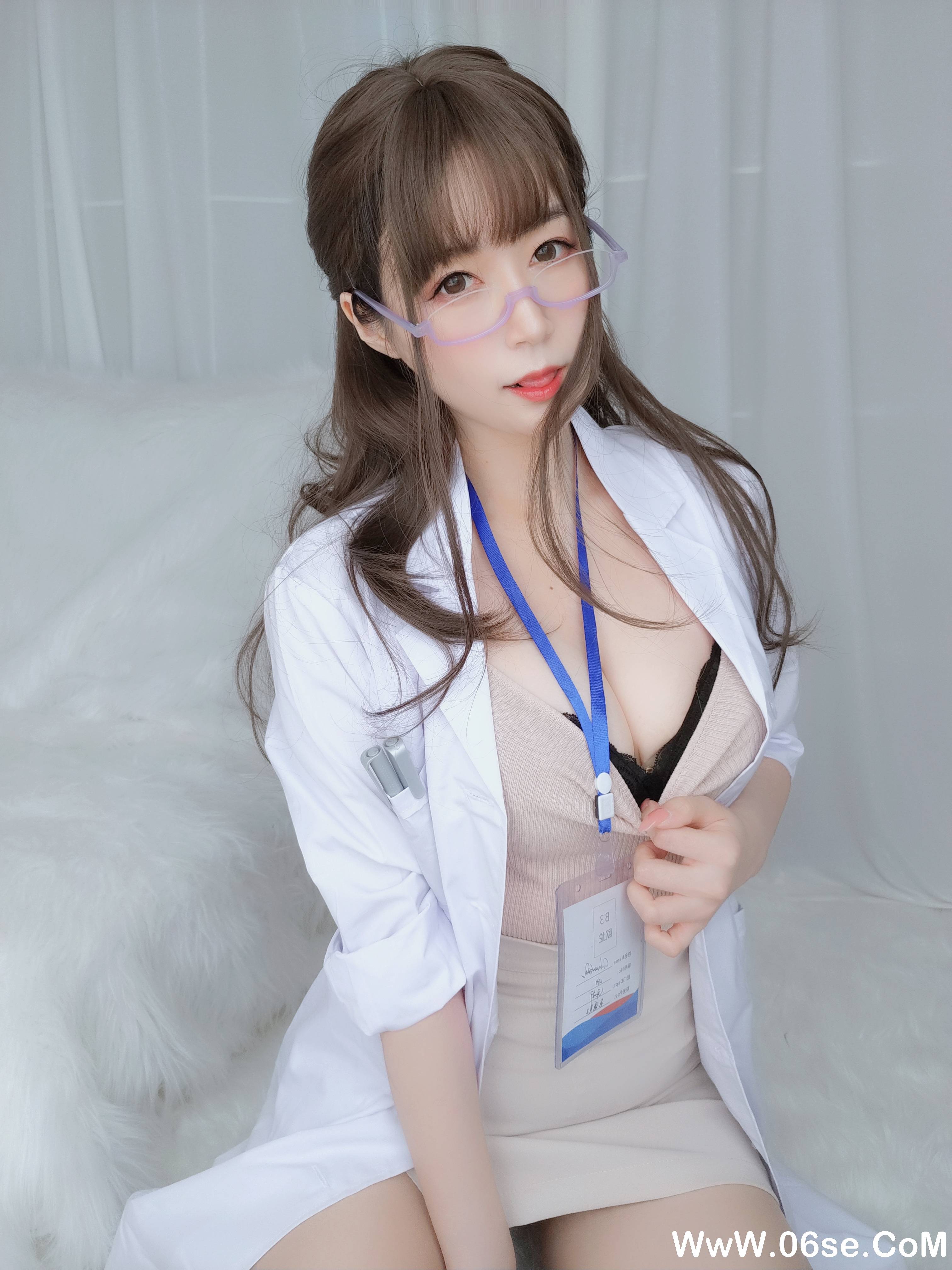 图片[100]-Coser小姐姐白银 NO.060 – 私人医生[159P+6V1.03G]-六色网