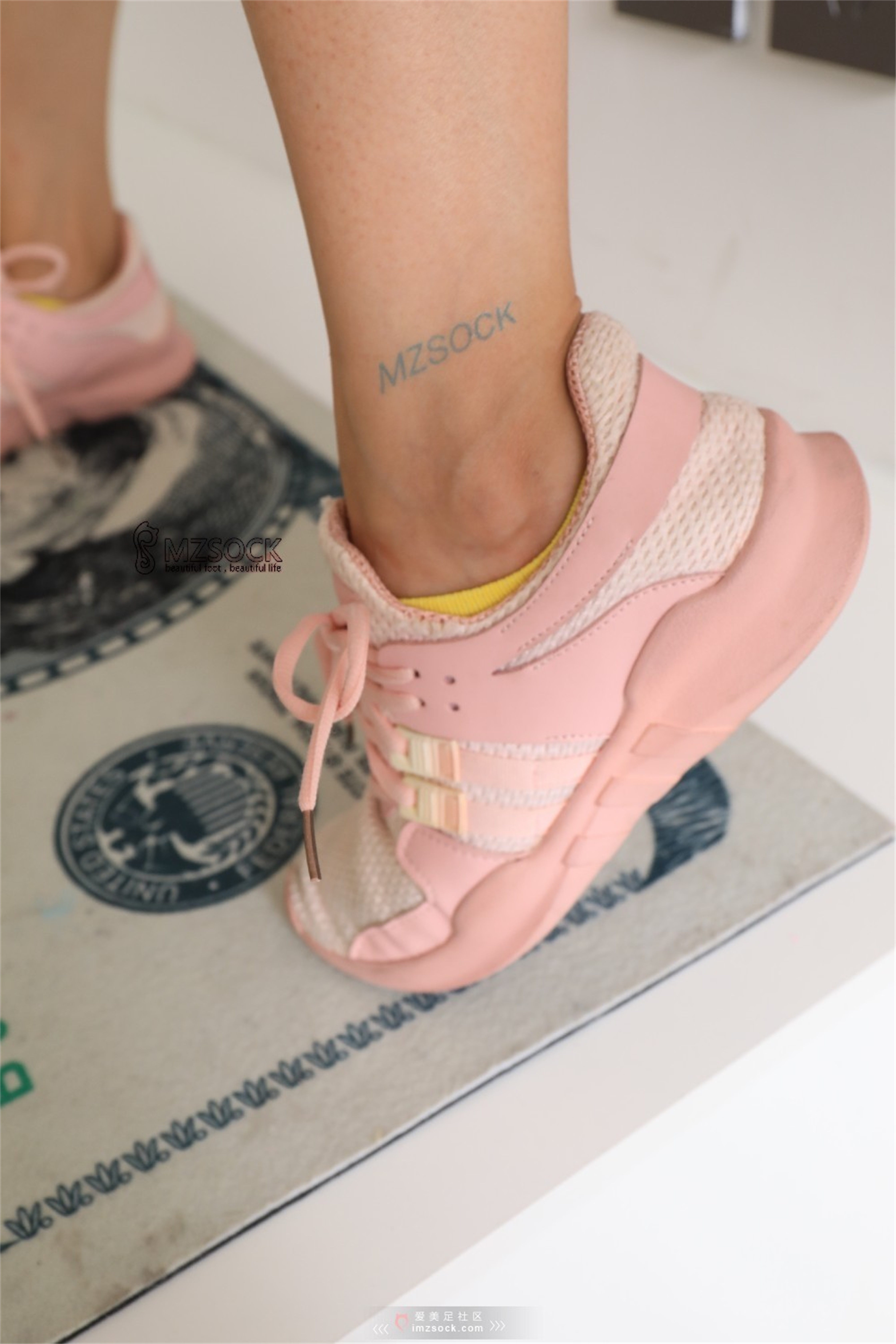 图片[24]-[MZSOCK]爱美足 NO.060 果儿[68P122M]-六色网