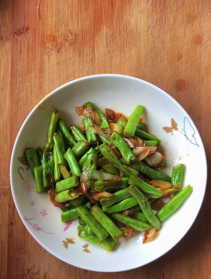 干煸豆角的家常做法,跟我这样做,简单好吃