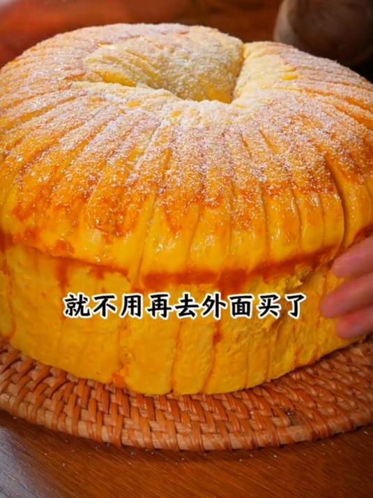 只有鸡蛋和面粉就可以做面包