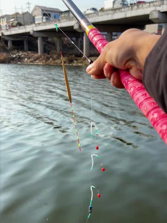 冬季钓鲫鱼新招,串钩子线让鱼获翻倍,是真的吗?