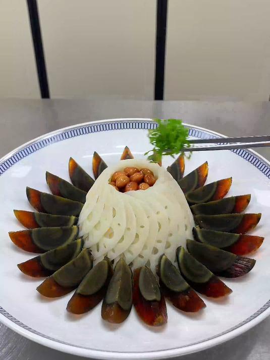 夏季凉菜这么做,丰富多样还精致,爽口又好吃