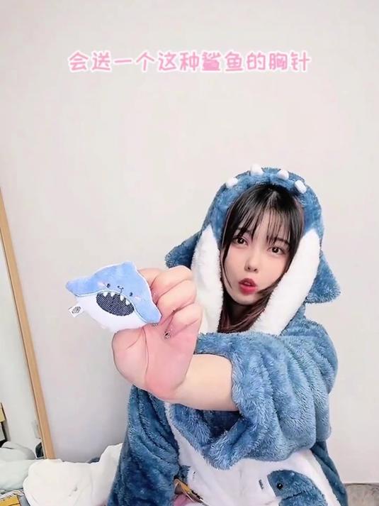 鲨鲨真的太太太可爱了!谁不想要这种呆头呆脑的衣服