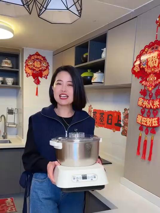 家里经常做面食包子饺子馒头大饼的,快试试全自动和面醒面一体机