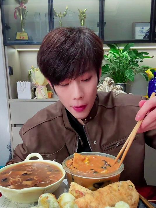 河南胡辣汤真的太好喝了～