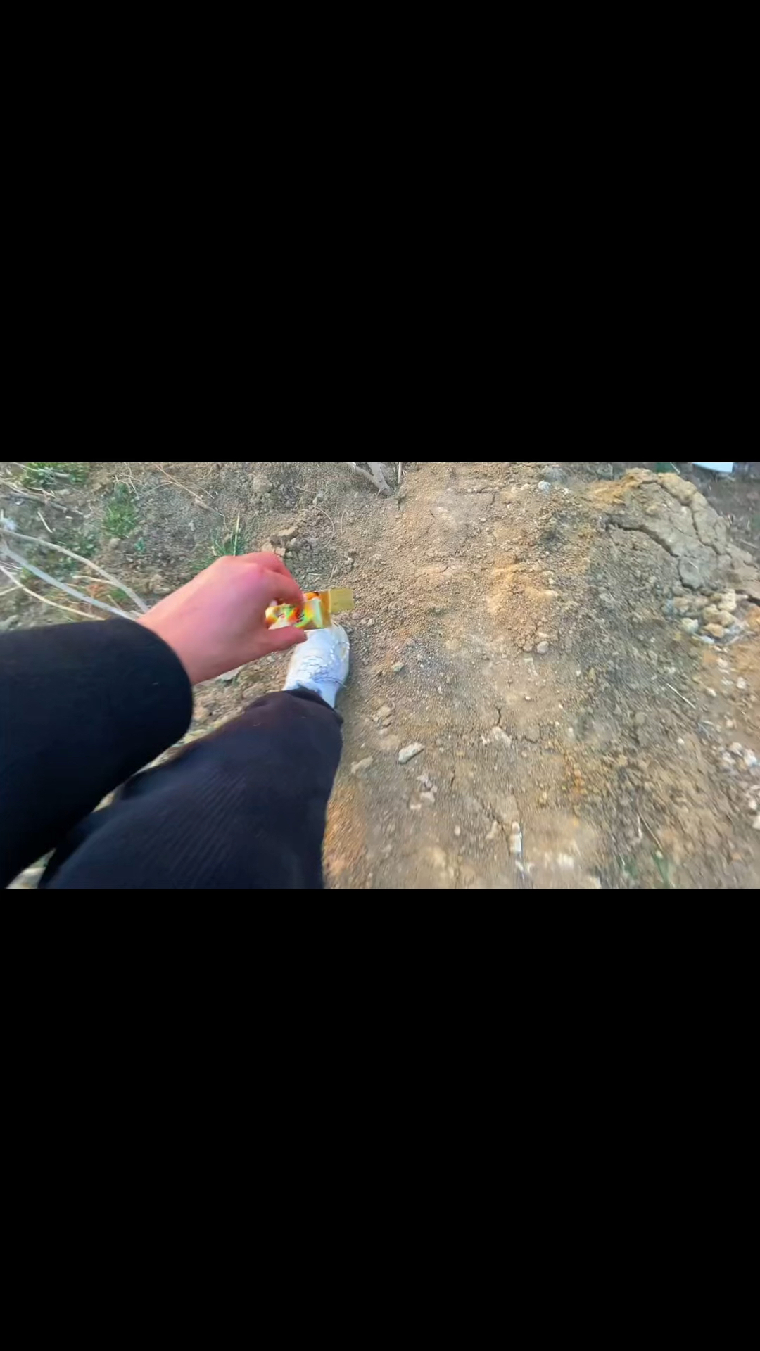 用简短的一句话概括你们的故事