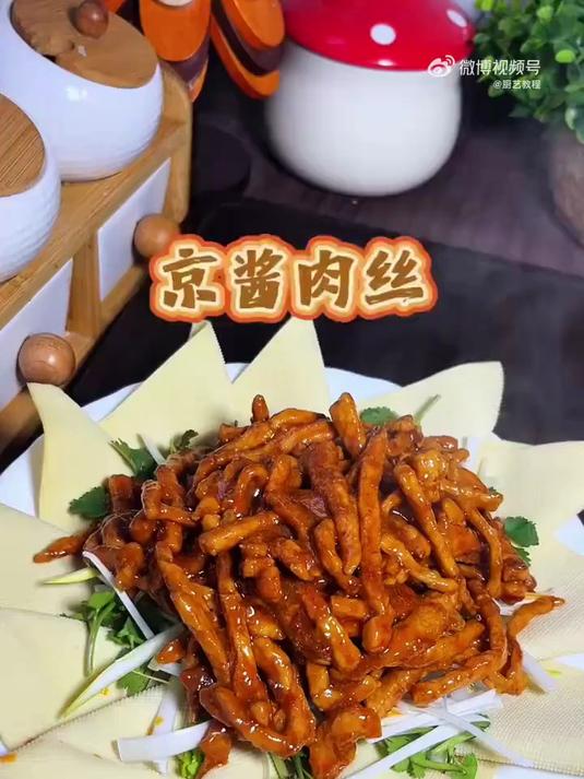 「京酱肉丝」家常版做法，鲜香嫩滑，酱香味浓郁，年夜菜必不可少！