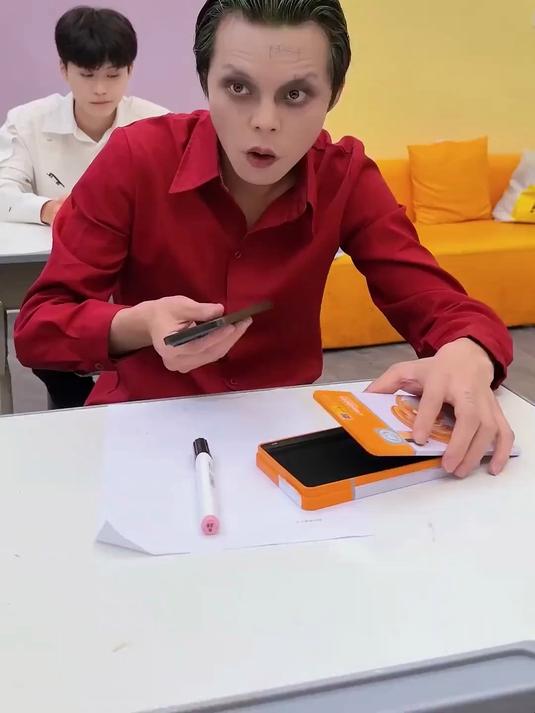 小丑也太厉害了吧!天使 小丑 cosplay