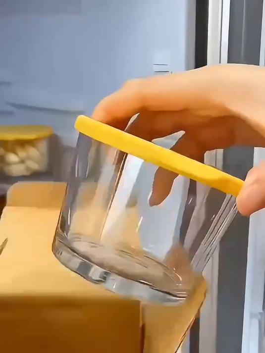 9块9到手4只加厚玻璃泡菜罐!冰箱保鲜罐 玻璃罐密封带盖