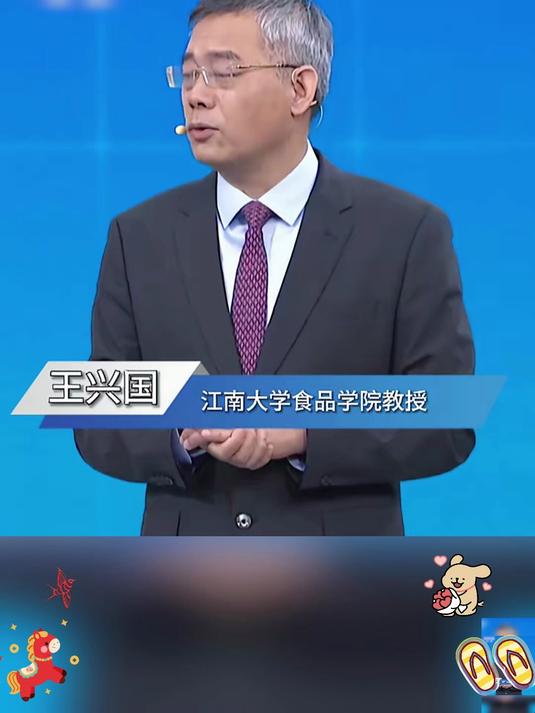 这样的新鲜压榨纯菜籽油色泽金黄滴滴香浓