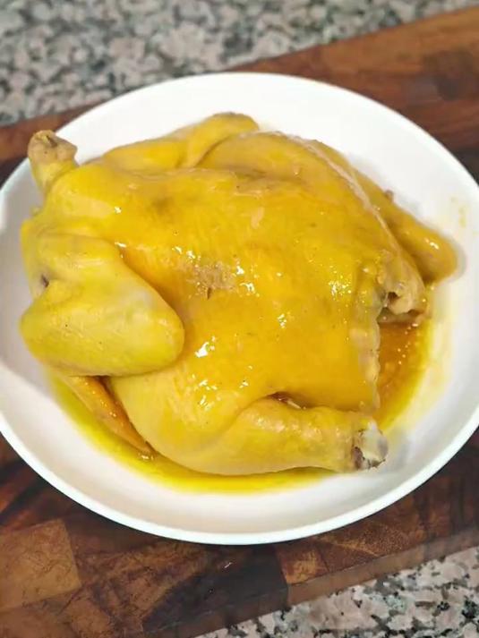 很香的电饭煲盐焗鸡不加一滴水
