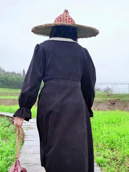 今天做一道鲜香嫩滑的 酱爆猪肝,这个菜你们吃过吗?