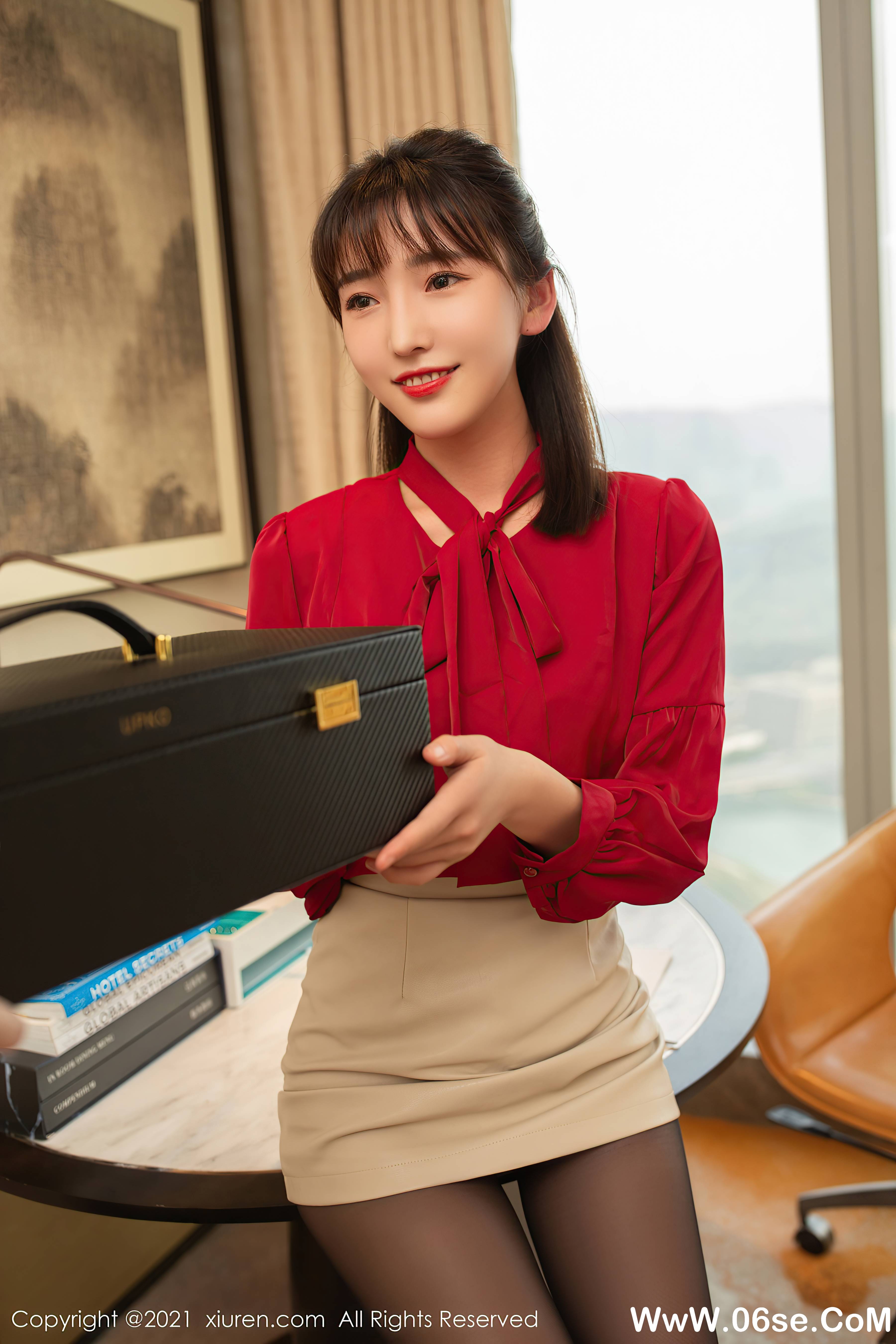 图片[5]-[XIUREN秀人网] 2021.08.18 NO.3819 陆萱萱[68+1P754M]-六色网