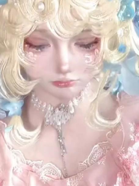 博主 cos《第五人格》中的角色,造型精致甜美,如 “小蛋糕”