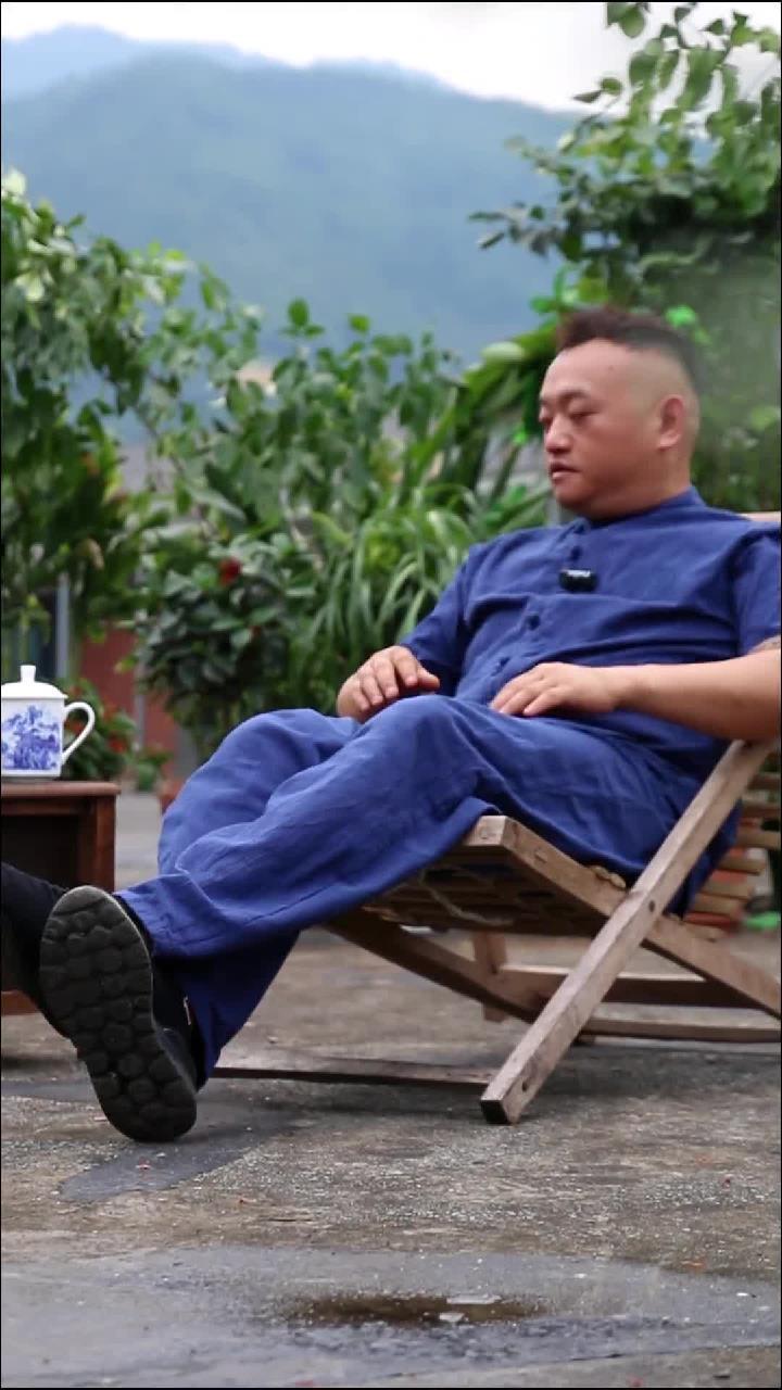 会吃、才会生活,今天做个五花肉烧的香辣耗儿鱼吃